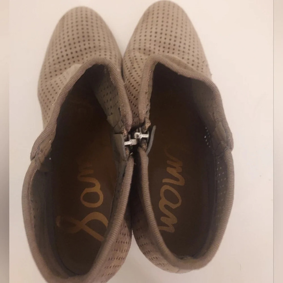 Sam Edelman Taupe Pipp Suede Perforated Chunky Heel Ankle Booties in Size 6 - Picture 11 of 13